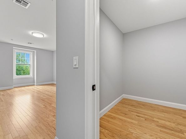585 Washington St model, Quincy MA 02169