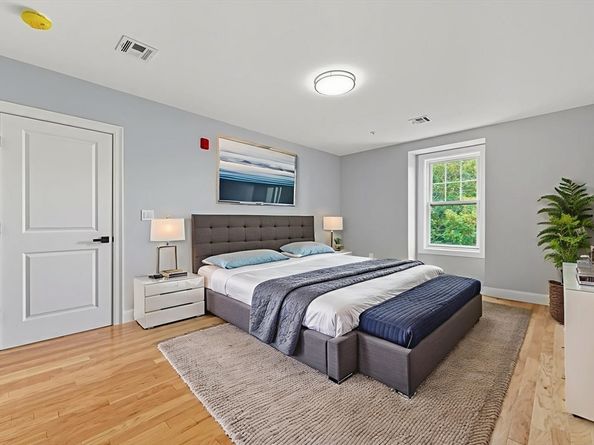 585 Washington St model, Quincy MA 02169