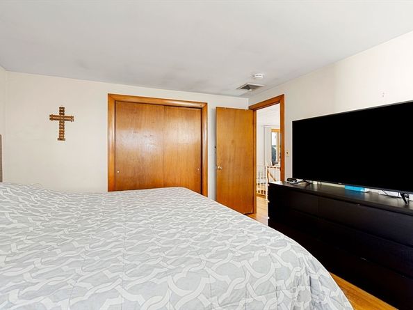164 Ridge Rd, Revere MA 02151