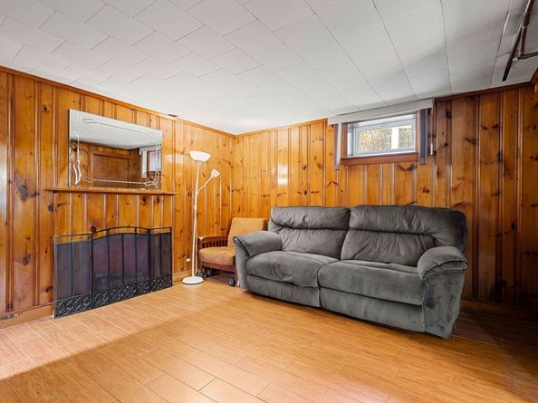 164 Ridge Rd, Revere MA 02151