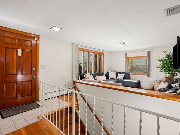 164 Ridge Rd, Revere MA 02151