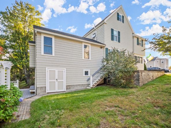 16 Cuba St, Andover MA 01810