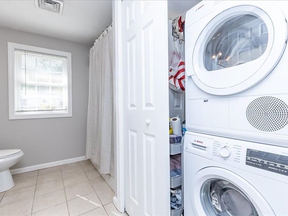 13 Mayflower Rd, Holbrook MA 02343
