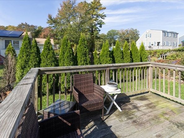 13 Mayflower Rd, Holbrook MA 02343