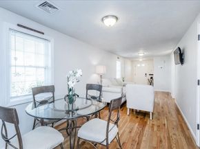 13 Mayflower Rd, Holbrook MA 02343