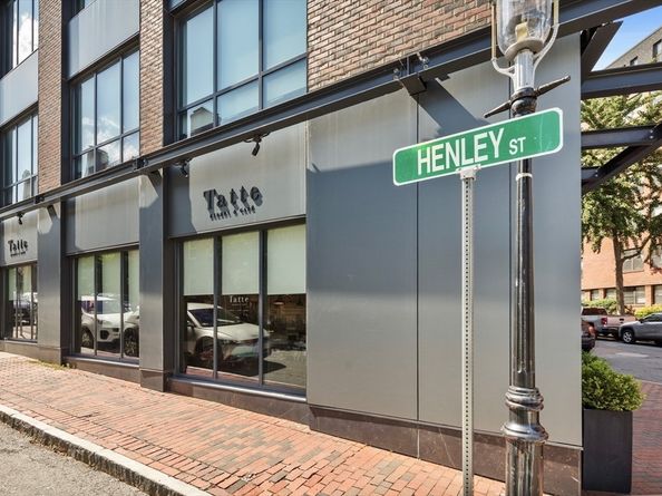 17 Henley St B, Boston MA 02129