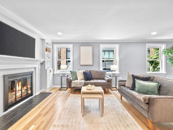 17 Henley St B, Boston MA 02129