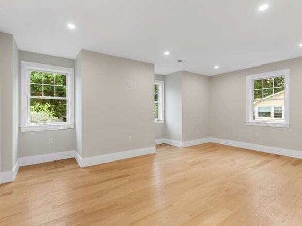 14 Grant Rd, Winchester MA 01890