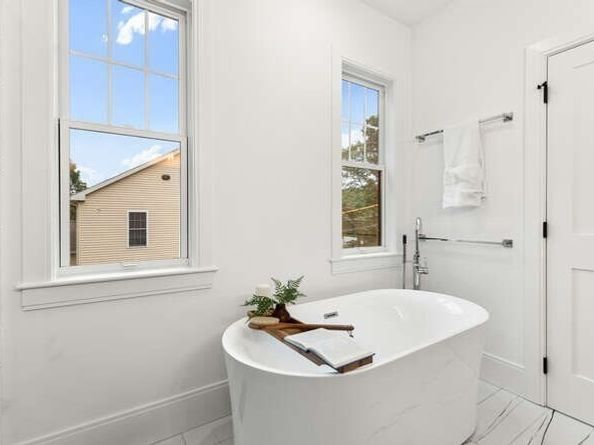 14 Grant Rd, Winchester MA 01890