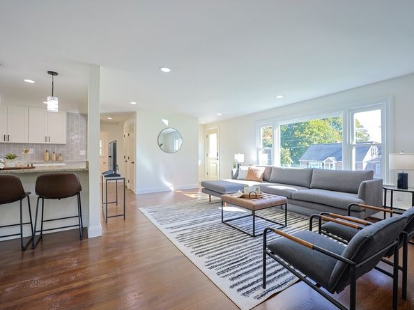 76 Belmont Rd, Leominster MA 01453