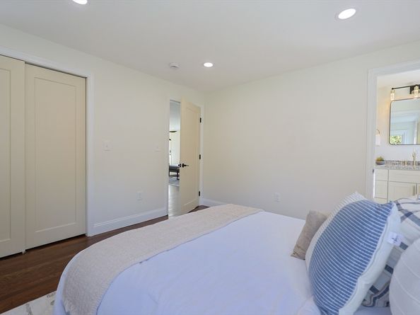 76 Belmont Rd, Leominster MA 01453