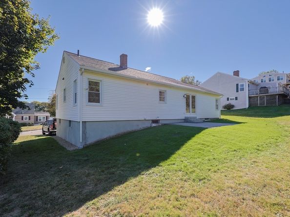 76 Belmont Rd, Leominster MA 01453