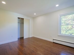 76 Belmont Rd, Leominster MA 01453