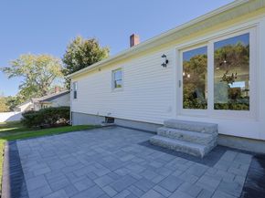 76 Belmont Rd, Leominster MA 01453
