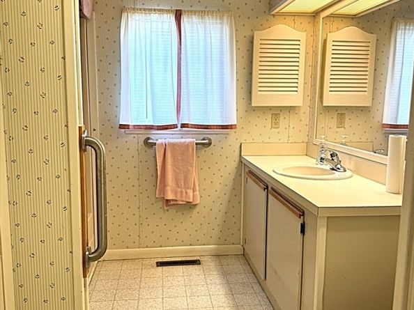 24 High Pond Drive, Bridgewater MA 02324