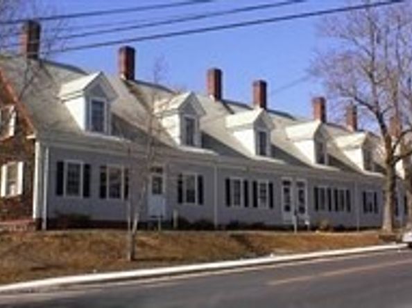 62 Spooner St 62, Plymouth MA 02360