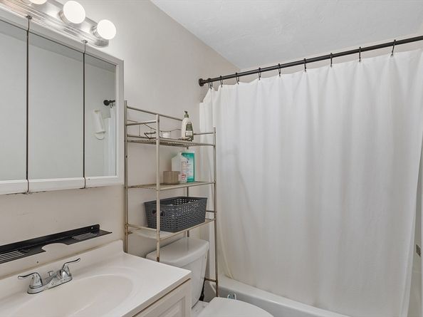 10 Dryden Street 7, Worcester MA 01605