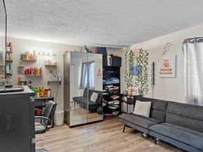 10 Dryden Street 7, Worcester MA 01605
