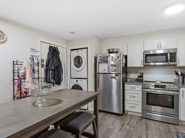 10 Dryden Street 7, Worcester MA 01605
