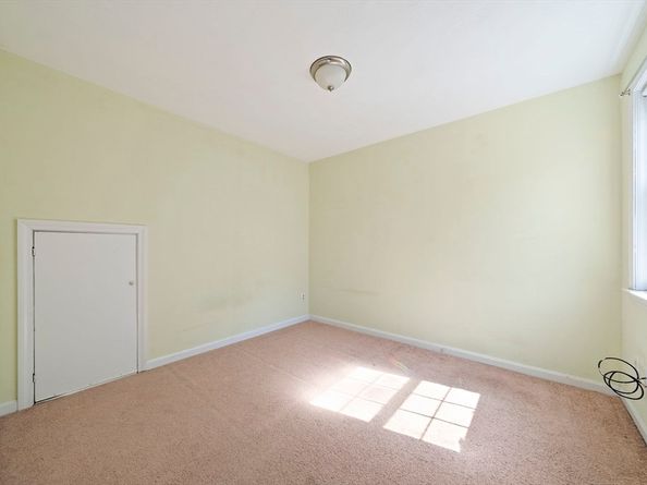 59 Katherine St, Weymouth MA 02191