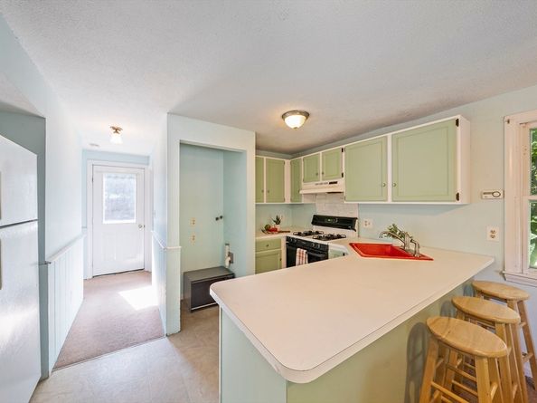 59 Katherine St, Weymouth MA 02191