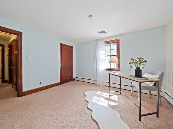 59 Katherine St, Weymouth MA 02191