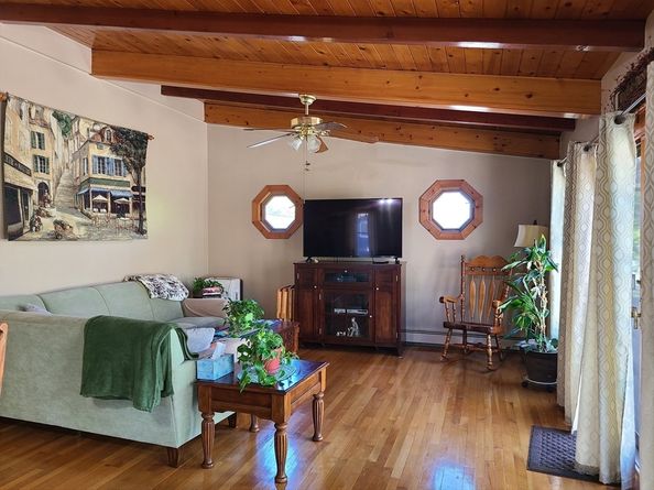 432 Grove St, Braintree MA 02184