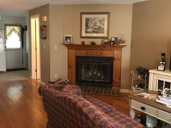 728 Auburn St F6, Whitman MA 02382