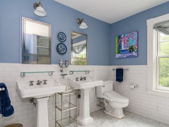 18 Eaton Court, Wellesley MA 02481
