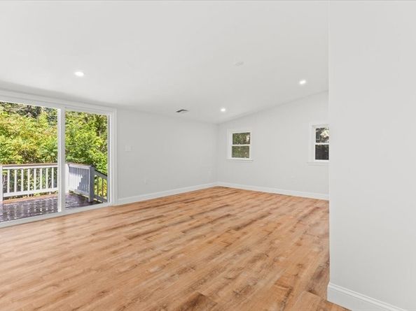 145 Everett St, Middleboro MA 02346