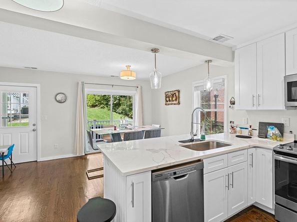84 Captains Row 84, Chelsea MA 02150