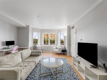 1 Cityview Ln