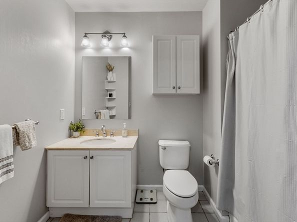 1 Cityview Ln 204, Quincy MA 02169