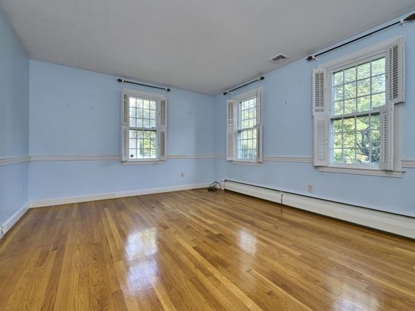 266 Linden St, Waltham MA 02452