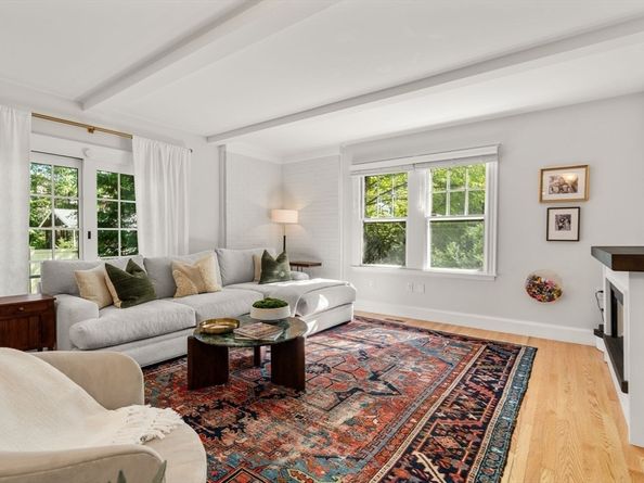 306 Manning St, Needham MA 02492