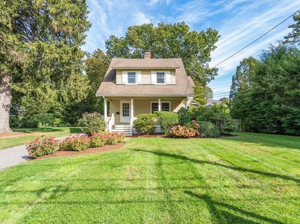 306 Manning St, Needham MA 02492
