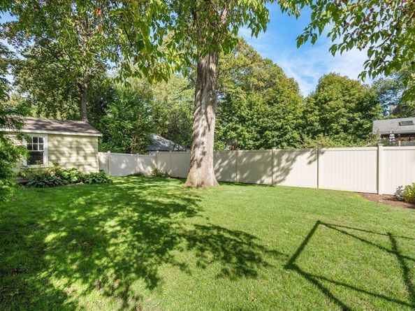 306 Manning St, Needham MA 02492