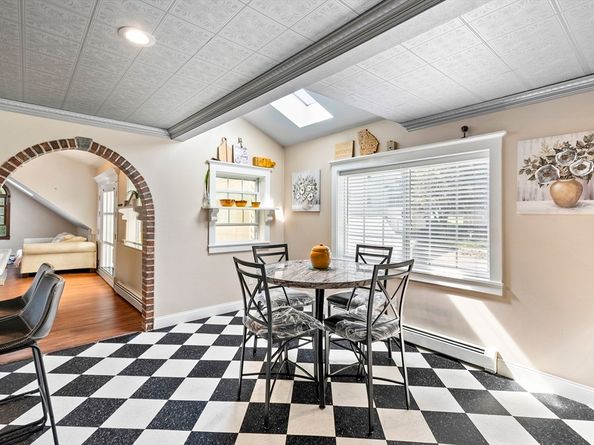 13 Coombs Street, Southbridge MA 01550