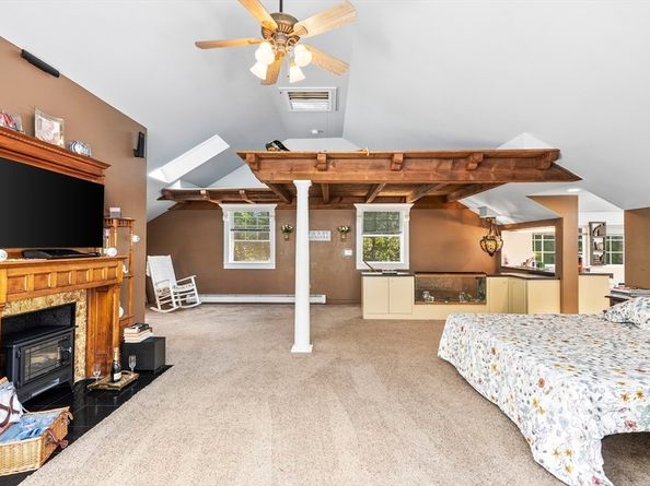 13 Coombs Street, Southbridge MA 01550