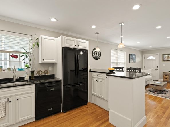 56 Fairmount 2, Boston MA 02124
