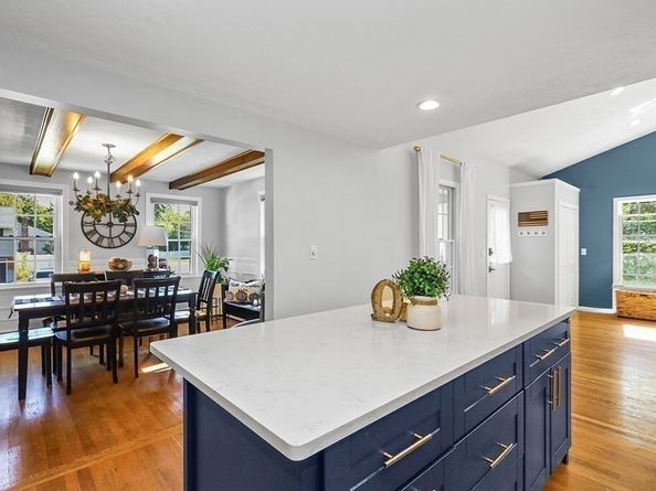 143 Tosca Dr, Brockton MA 02301