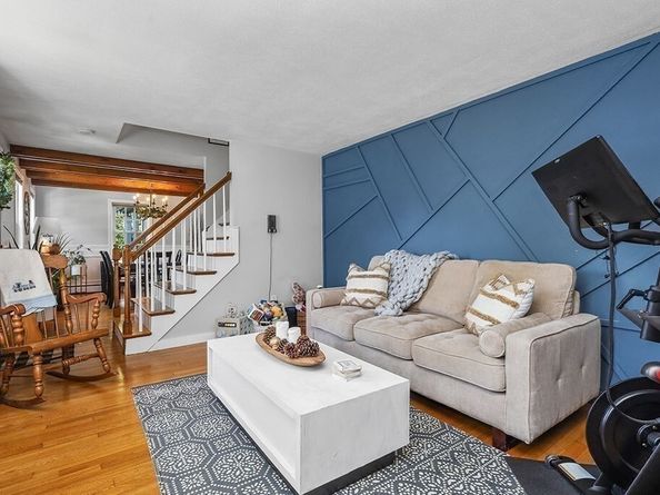 143 Tosca Dr, Brockton MA 02301