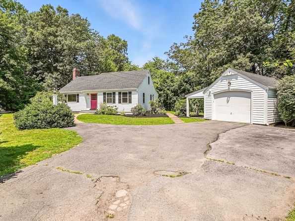 159 Gardner St, Hingham MA 02043
