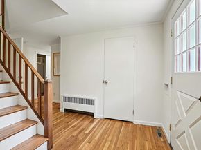 159 Gardner St, Hingham MA 02043