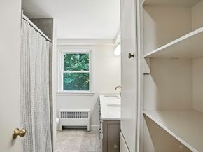 159 Gardner St, Hingham MA 02043