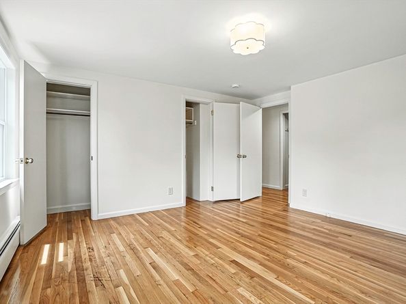 159 Gardner St, Hingham MA 02043