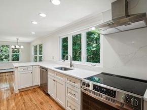 159 Gardner St, Hingham MA 02043