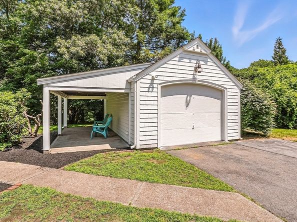 159 Gardner St, Hingham MA 02043