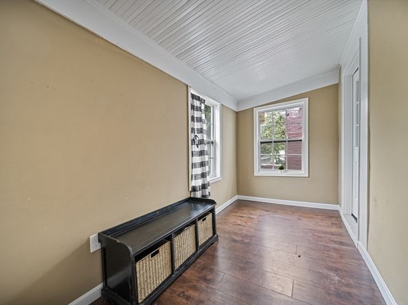 91 Oakwood Avenue, Lynn MA 01902