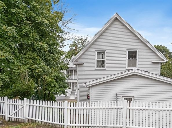 91 Oakwood Avenue, Lynn MA 01902